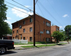 5055 Meade St NE in Washington, DC - Building Photo - Building Photo