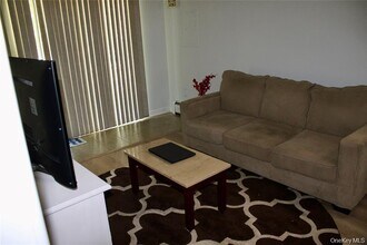 24 Chestnut Ln in Newburgh, NY - Building Photo - Building Photo