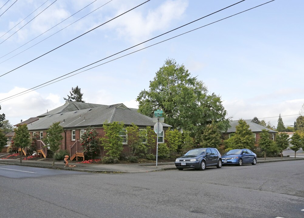 220 N Humboldt St in Portland, OR - Building Photo
