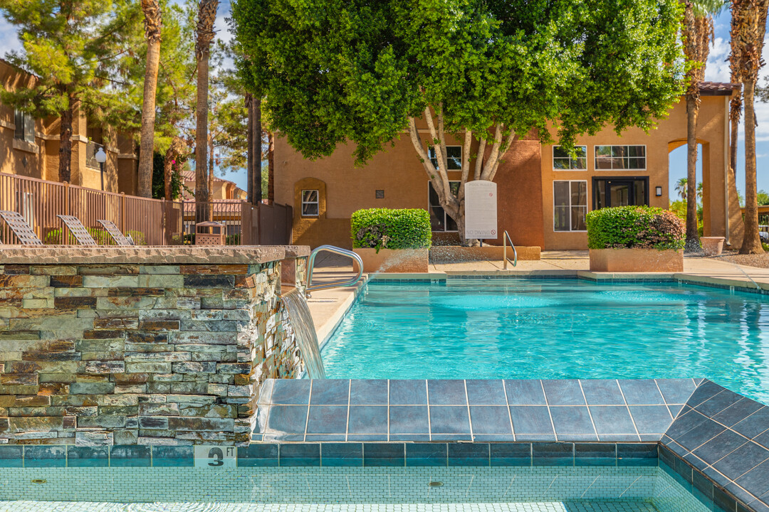 Desert Harbor Apartment Homes in Peoria, AZ - Building Photo