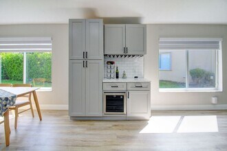 1025 Bamboo Ln in Weston, FL - Building Photo - Building Photo