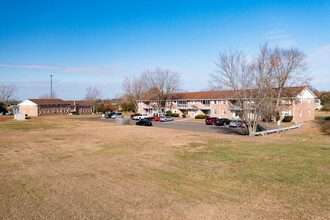 Hammonton Gardens in Hammonton, NJ - Building Photo - Building Photo