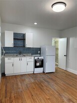 723 2nd St in Miami Beach, FL - Building Photo