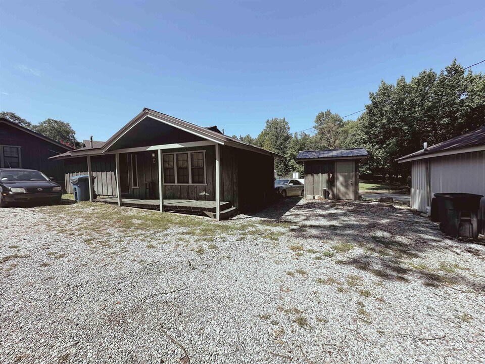 22767 US-67 in Malvern, AR - Building Photo
