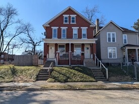 1005 Oakwood Ave in Columbus, OH - Building Photo
