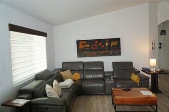 17030 NW 19th Ct in Pembroke Pines, FL - Building Photo - Building Photo