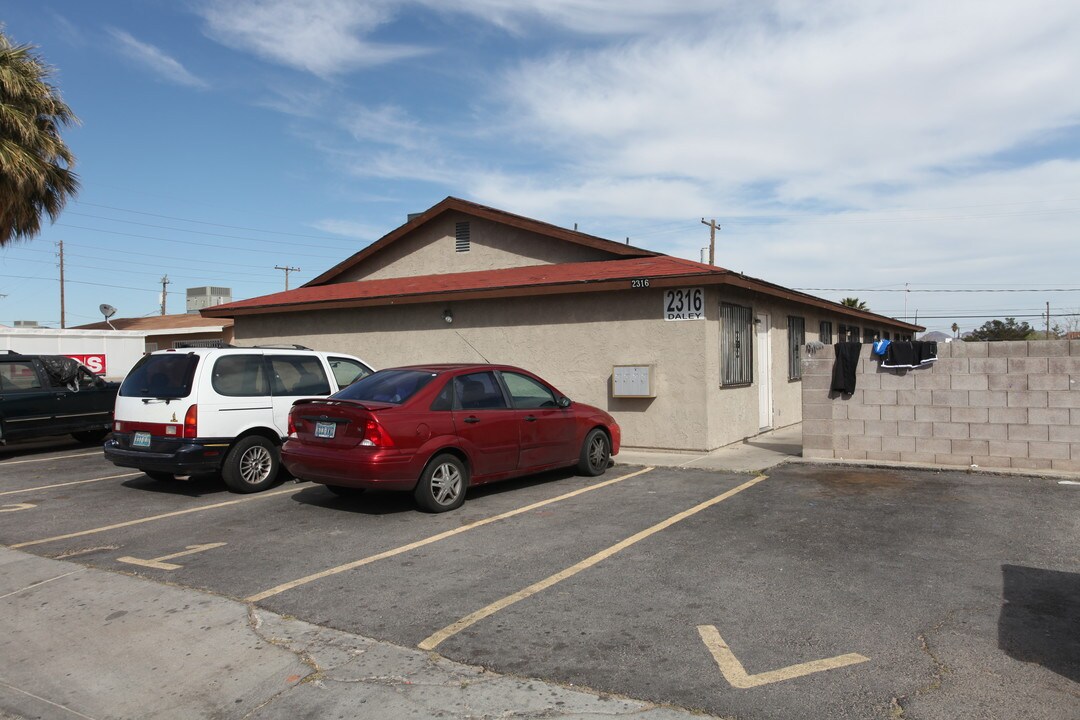 Arrowhead Acres in North Las Vegas, NV - Building Photo