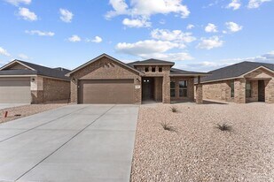 2033 Gulf Pr Ln in Midland, TX - Building Photo