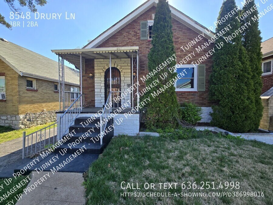 8548 Drury Ln in St. Louis, MO - Building Photo