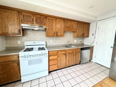 property at 185 Sydney St
