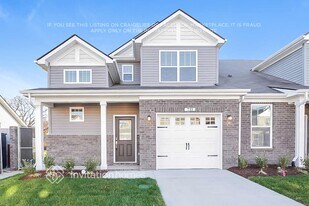 711 Mickelson Wy in Lebanon, TN - Building Photo