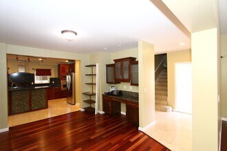 2412 Kula Kolea Dr in Honolulu, HI - Building Photo - Building Photo