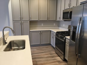 1054 W Narrows Ln in Bluffdale, UT - Building Photo - Building Photo