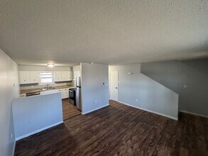 209-215-215 Keigher Dr in Manteno, IL - Building Photo - Building Photo