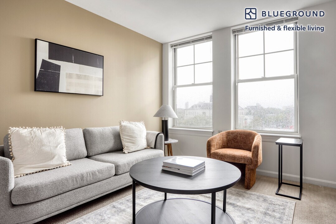 632 Massachusetts Ave in Cambridge, MA - Building Photo