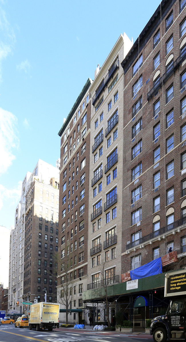 155 E 79th St in New York, NY - Foto de edificio - Building Photo