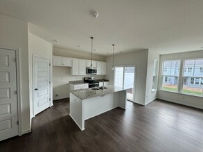 18633 Palisades Rdg in Moseley, VA - Building Photo - Building Photo