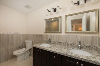 3832 SW 89th Ct in Miami, FL - Building Photo - Building Photo