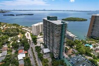 780 NE 69th St, Unit 1603 in El Portal, FL - Foto de edificio - Building Photo