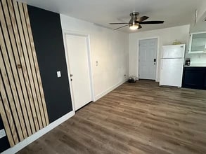 627 W Enid Ave, Unit 2 in Mesa, AZ - Building Photo - Building Photo