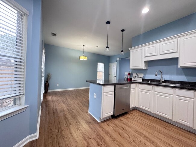 5495 Hampton Ct in College Park, GA - Building Photo - Building Photo