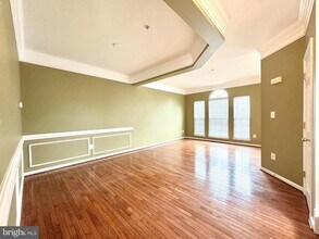 18848 Broken Oak Rd in Germantown, MD - Building Photo - Building Photo