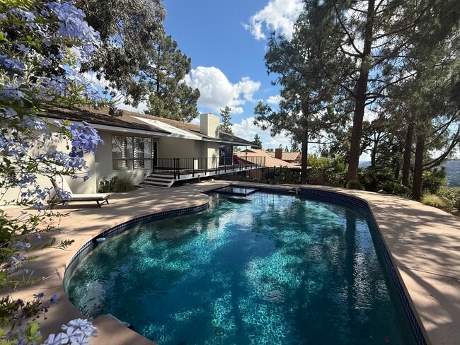 property at 490 Starlight Crest Dr