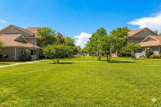 Ocean Springs Station in Ocean Springs, MS - Foto de edificio - Building Photo