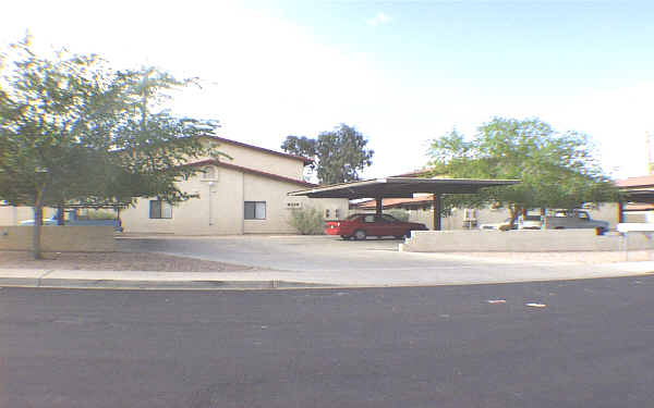 6221 E Greenway St in Mesa, AZ - Building Photo