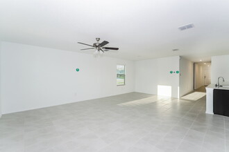 8413 High Robin Ave in Fort Worth, TX - Building Photo - Building Photo