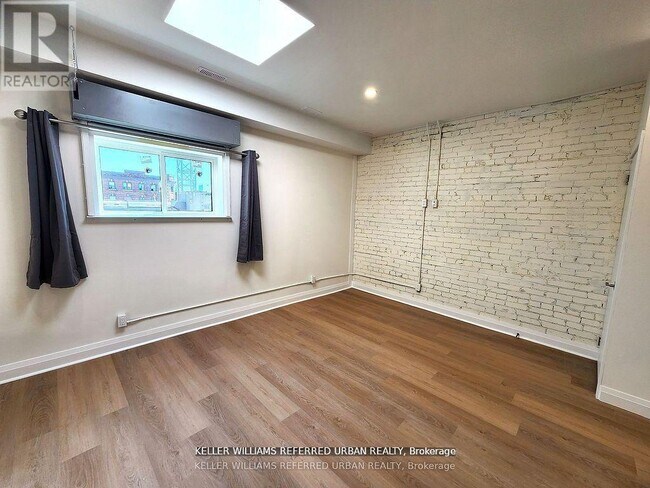 998 Bloor St W in Toronto, ON - Building Photo - Building Photo