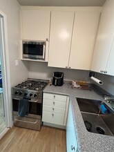 1011 Arlington Blvd, Unit River Place South #831 in Arlington, VA - Building Photo - Building Photo