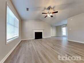 404 Wolf Creek Ct in Locust Grove, GA - Building Photo - Building Photo