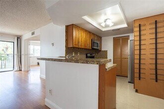 9044 W Atlantic Blvd in Coral Springs, FL - Building Photo - Building Photo