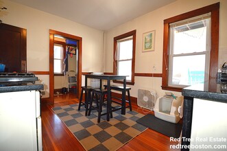 16 Nonantum St, Unit 2 in Boston, MA - Building Photo - Building Photo