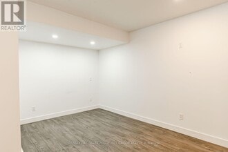 58 Oliver's Mill Rd in Springwater, ON - Building Photo - Building Photo