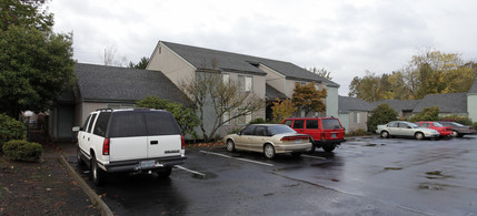 Tiffany Terrace Condos in Beaverton, OR - Building Photo - Building Photo