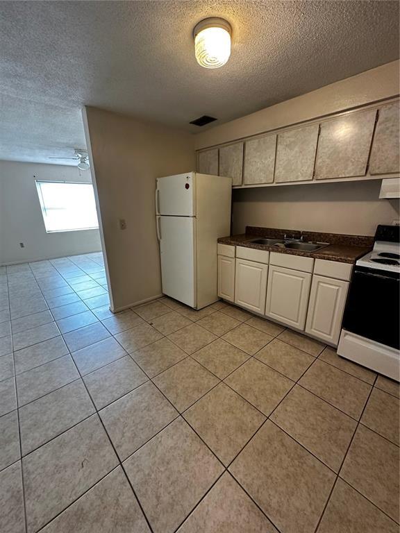 800 N Hastings St in Orlando, FL - Building Photo - Building Photo