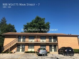 N88W16775-W16775 Main St in Menomonee Falls, WI - Building Photo
