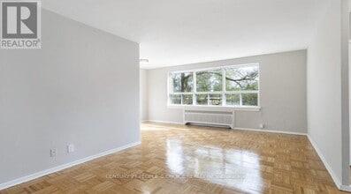 183 Berry Rd in Toronto, ON - Building Photo - Building Photo