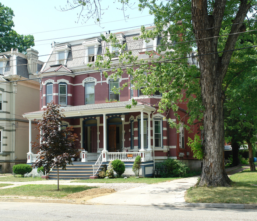 328 W 6th St in Erie, PA - Building Photo