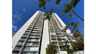 98-410-410 Koauka Loop in Aiea, HI - Building Photo