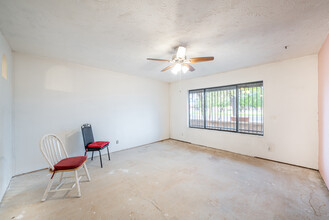 1211 S Barkley in Mesa, AZ - Building Photo - Building Photo