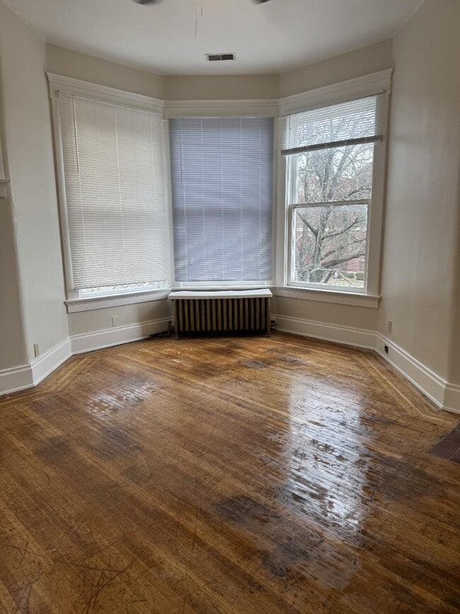 1322 E Spring St in New Albany, IN - Building Photo - Building Photo