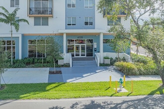 Pinnacle 441 in Hollywood, FL - Building Photo - Building Photo