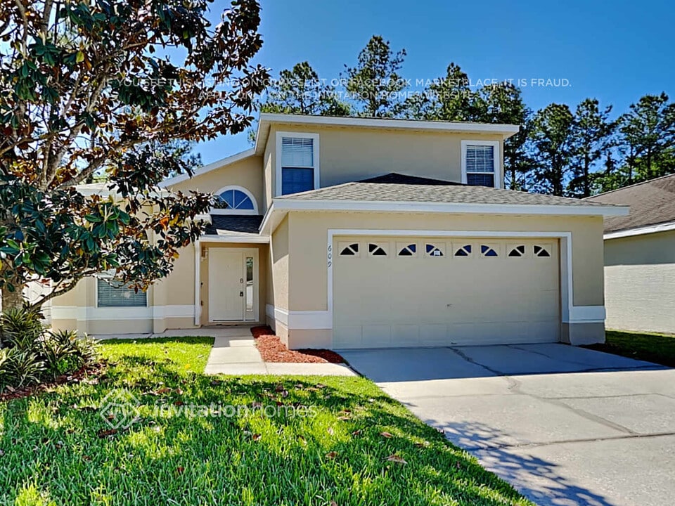 609 Silver Birch Pl in Longwood, FL - Foto de edificio