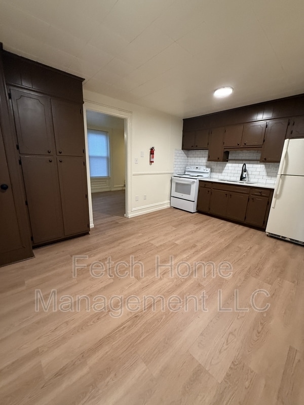 243 Old Leacock Rd in Gordonville, PA - Building Photo - Building Photo