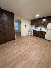 243 Old Leacock Rd in Gordonville, PA - Foto de edificio - Building Photo