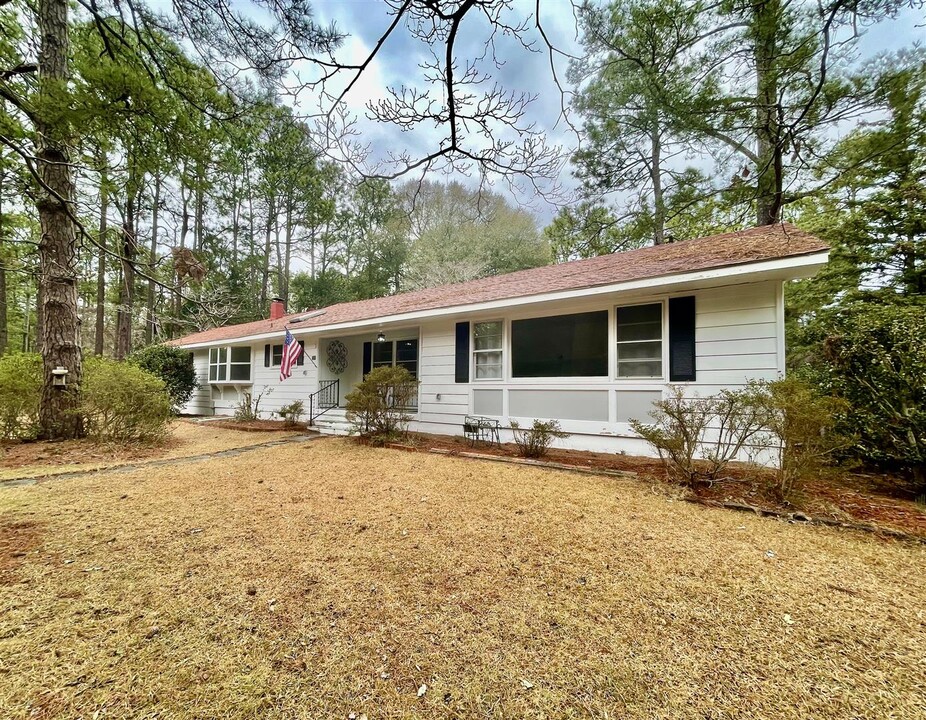 152 Thorne Rd in Pinehurst, NC - Building Photo