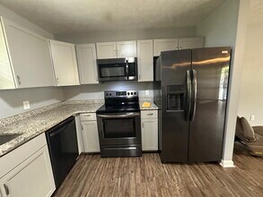 105 Jay Ln in Hampton, GA - Building Photo - Building Photo